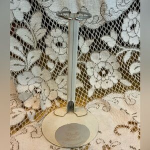 Applause Metal Doll Stand Vintage 1988 Samuel J. Butcher 7.25” Adjustable